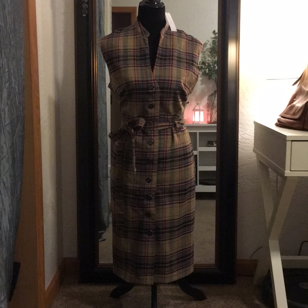 Super Cute, Plaid Button Down Dress